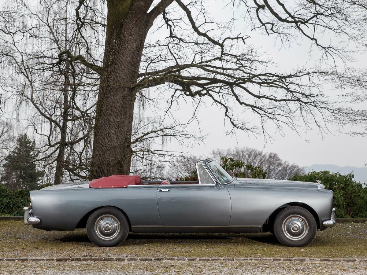 Bentley S II — Yandan