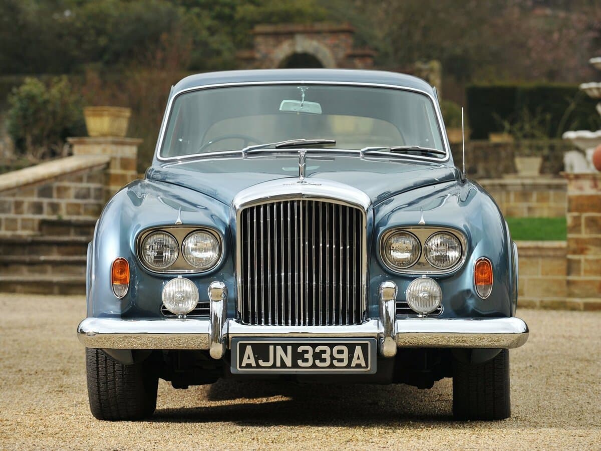 Bentley S III — Öndən