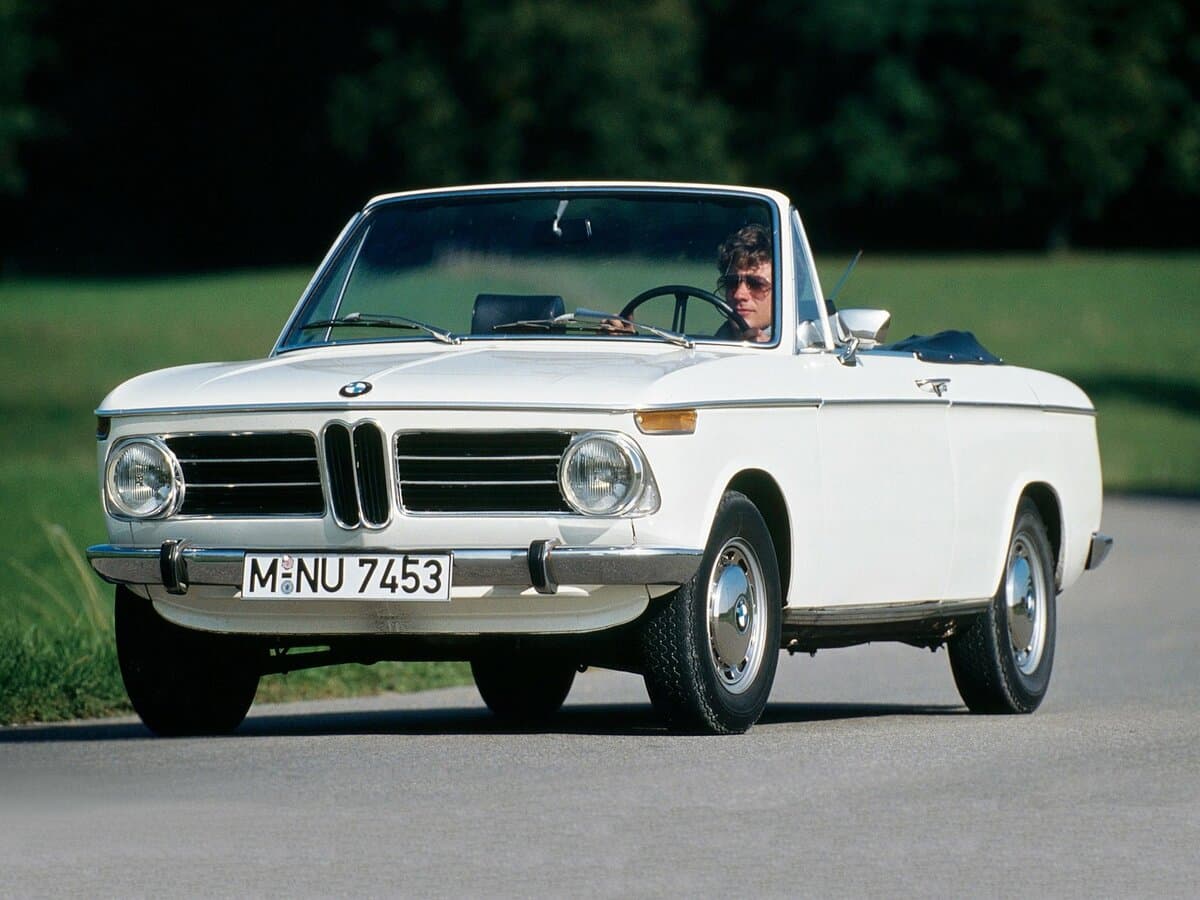 BMW 02 (E10) I — Əsas şəkil