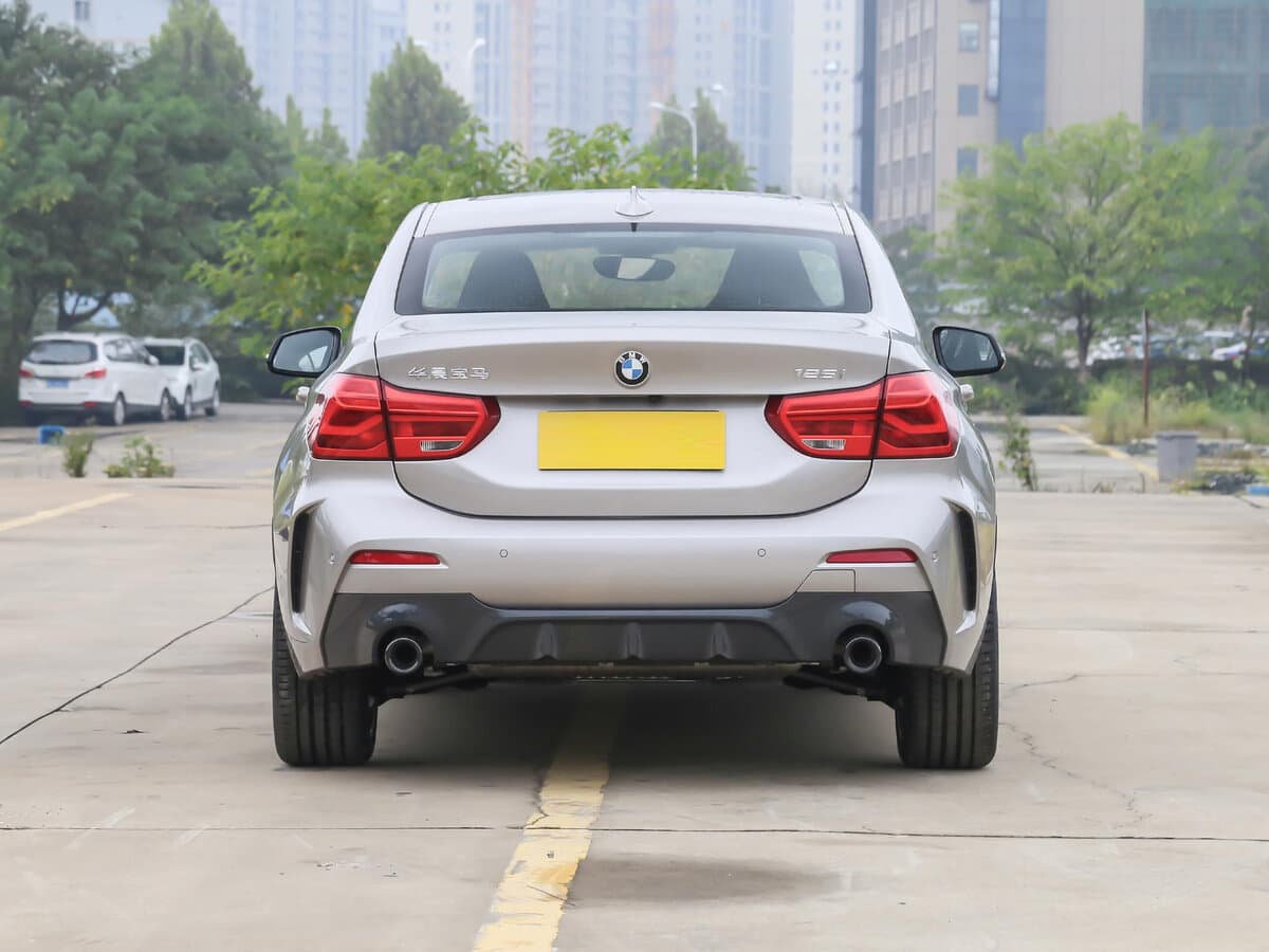 BMW 1 seriyası III (F52) Restayling — Arxadan
