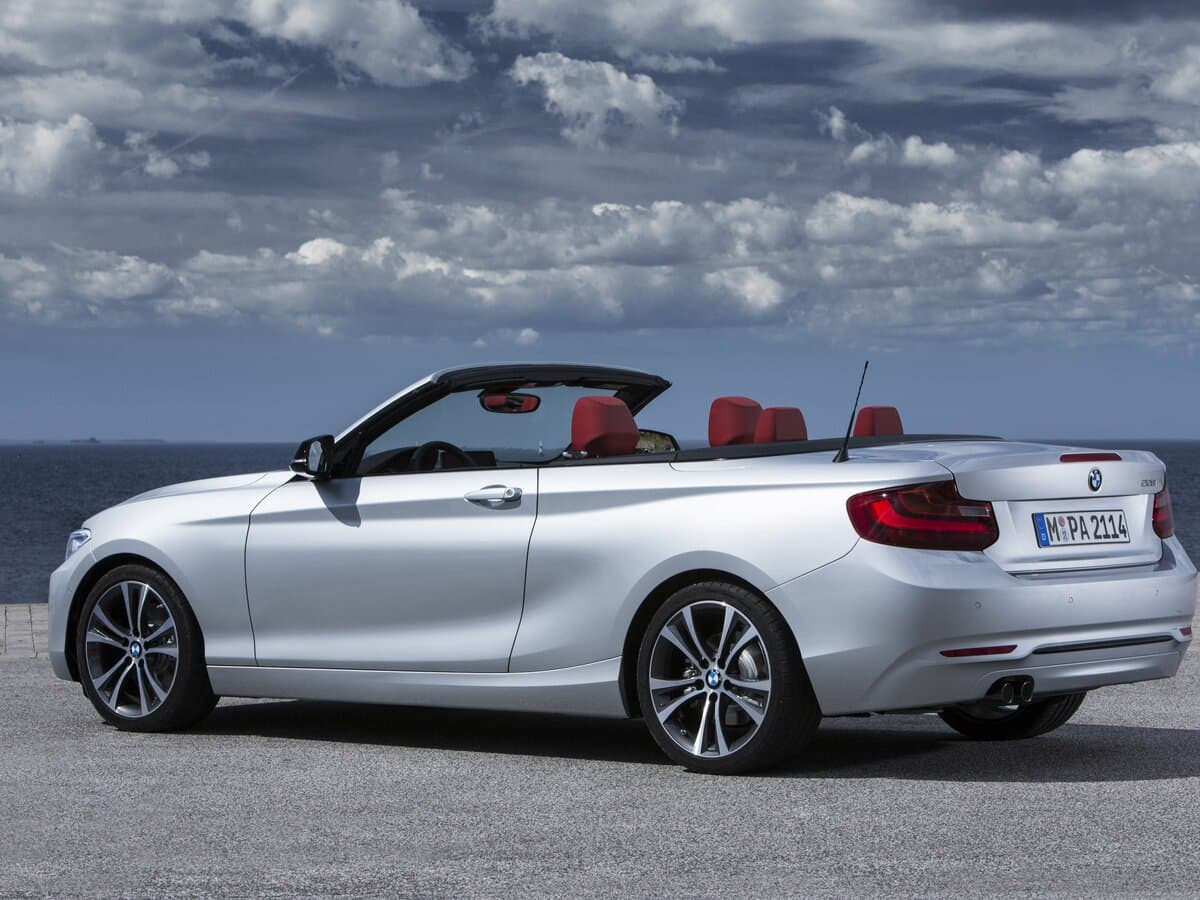 BMW 2 seriyası F22 — 3/4 arxadan