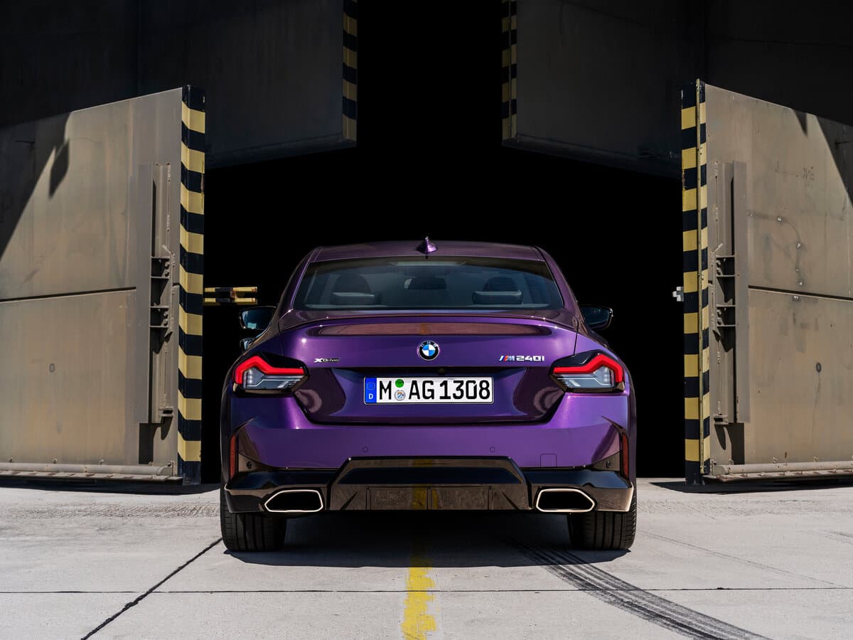 BMW 2 seriyası G42 — Arxadan
