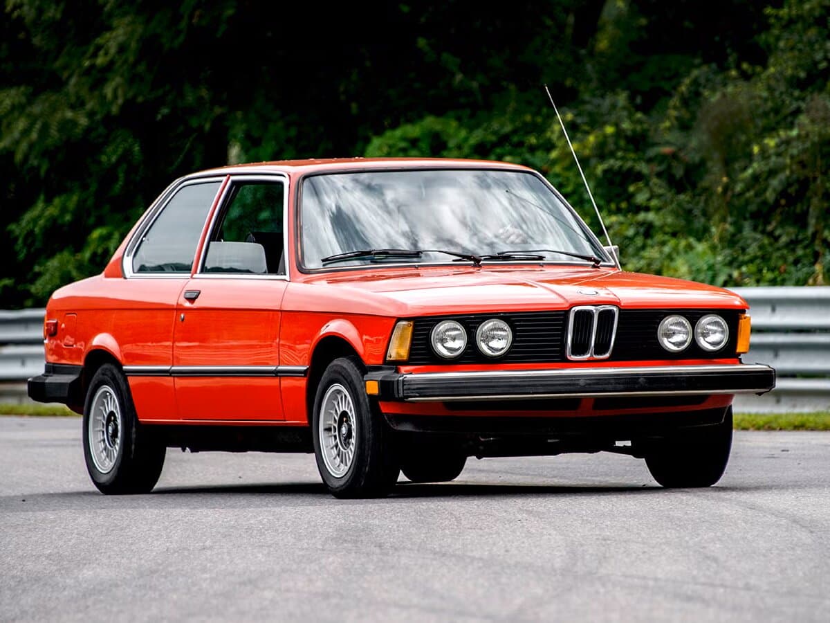 BMW 3 seriyası I (E21) — Öndən