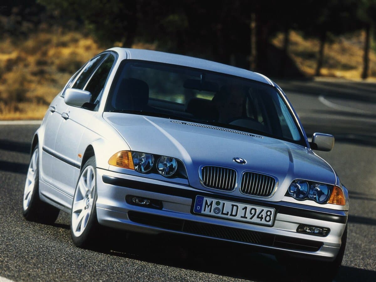 BMW 3 seriyası IV (E46) — Öndən