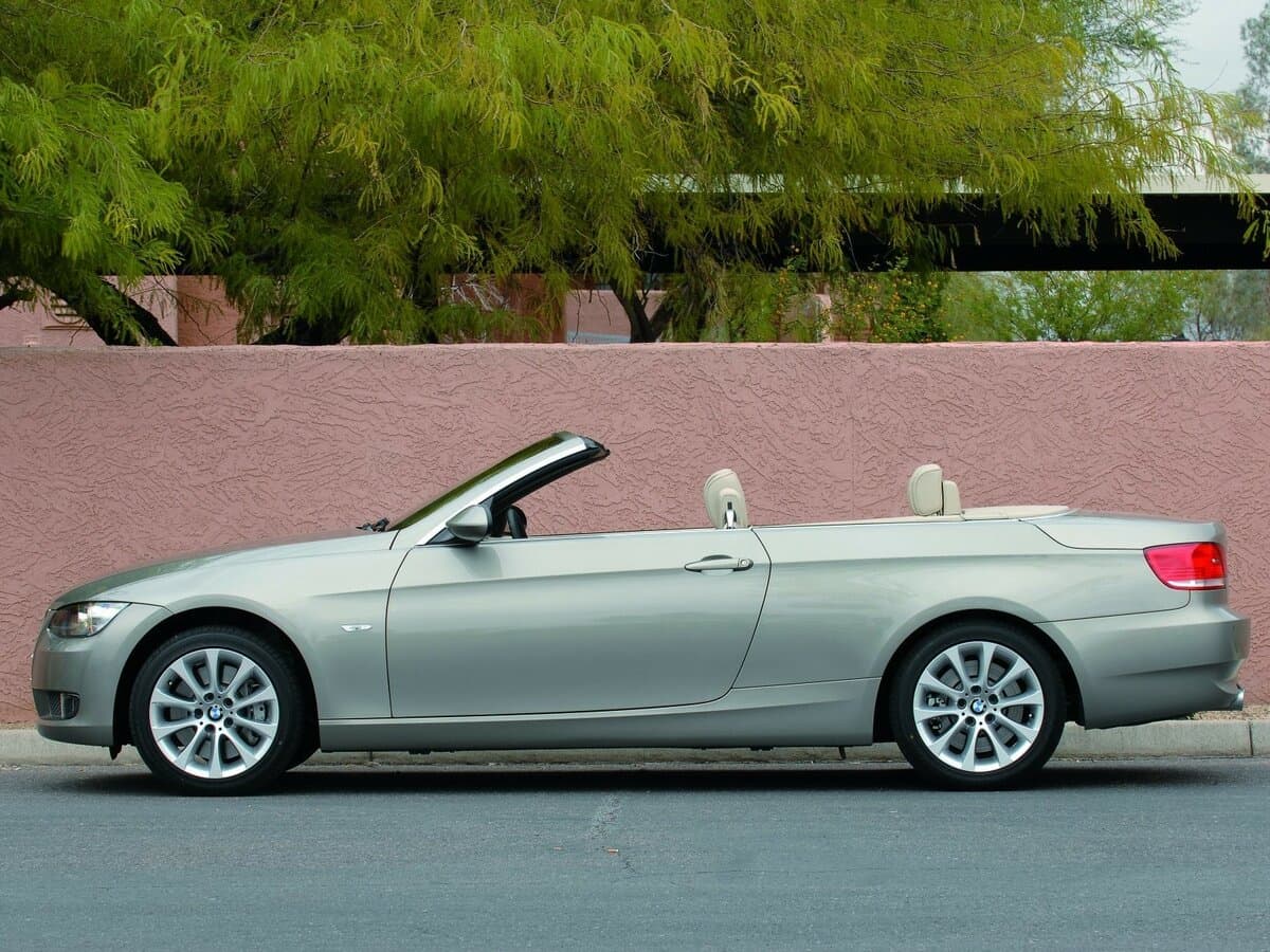 BMW 3 seriyası V (E90/E91/E92/E93) — Yandan