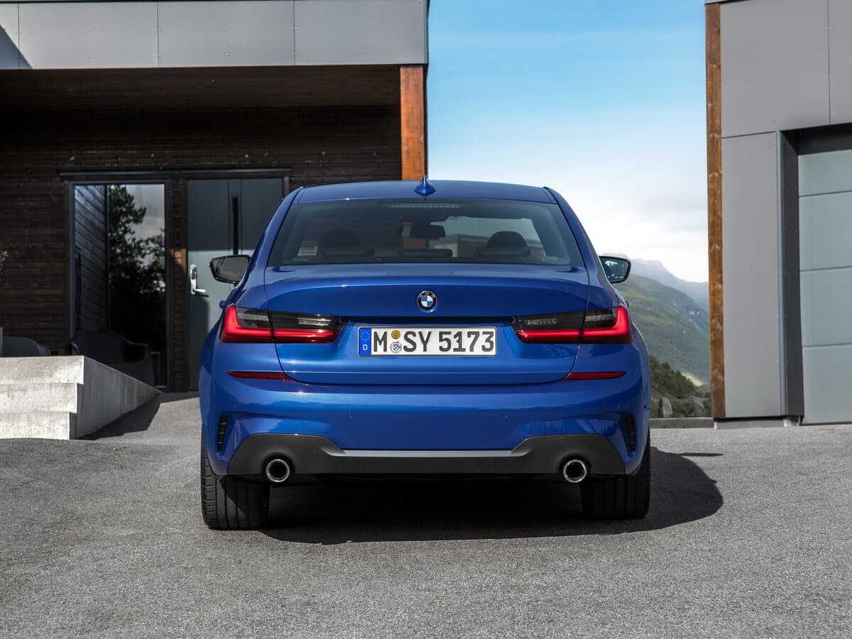 BMW 3 seriyası VII (G20/G21) — Arxadan