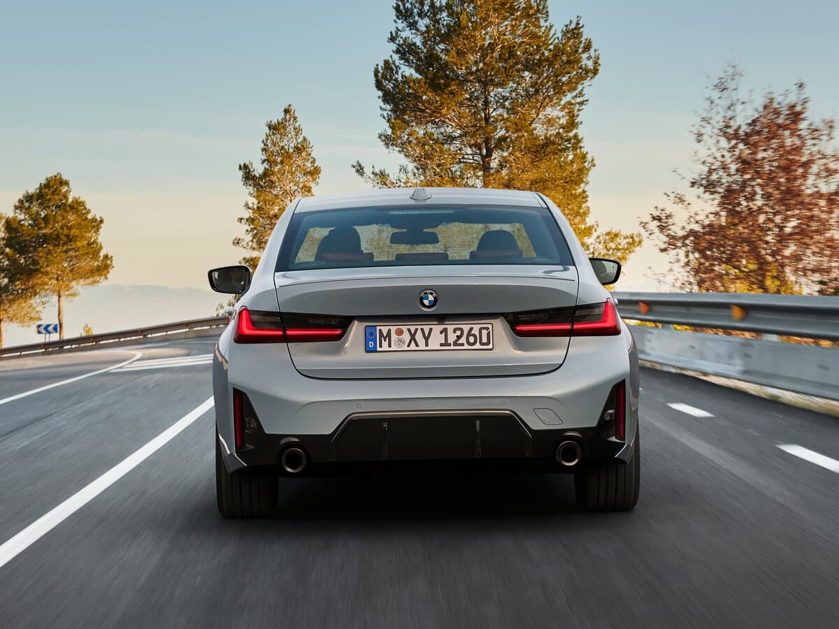 BMW 3 seriyası VII (G20/G21) Restayling — Arxadan