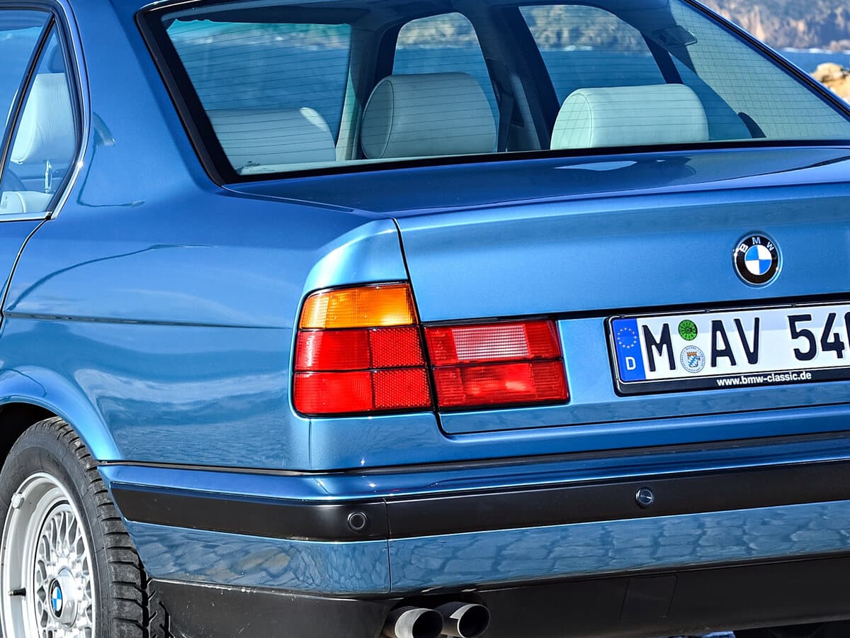BMW 5 seriyası III (E34) — Detal