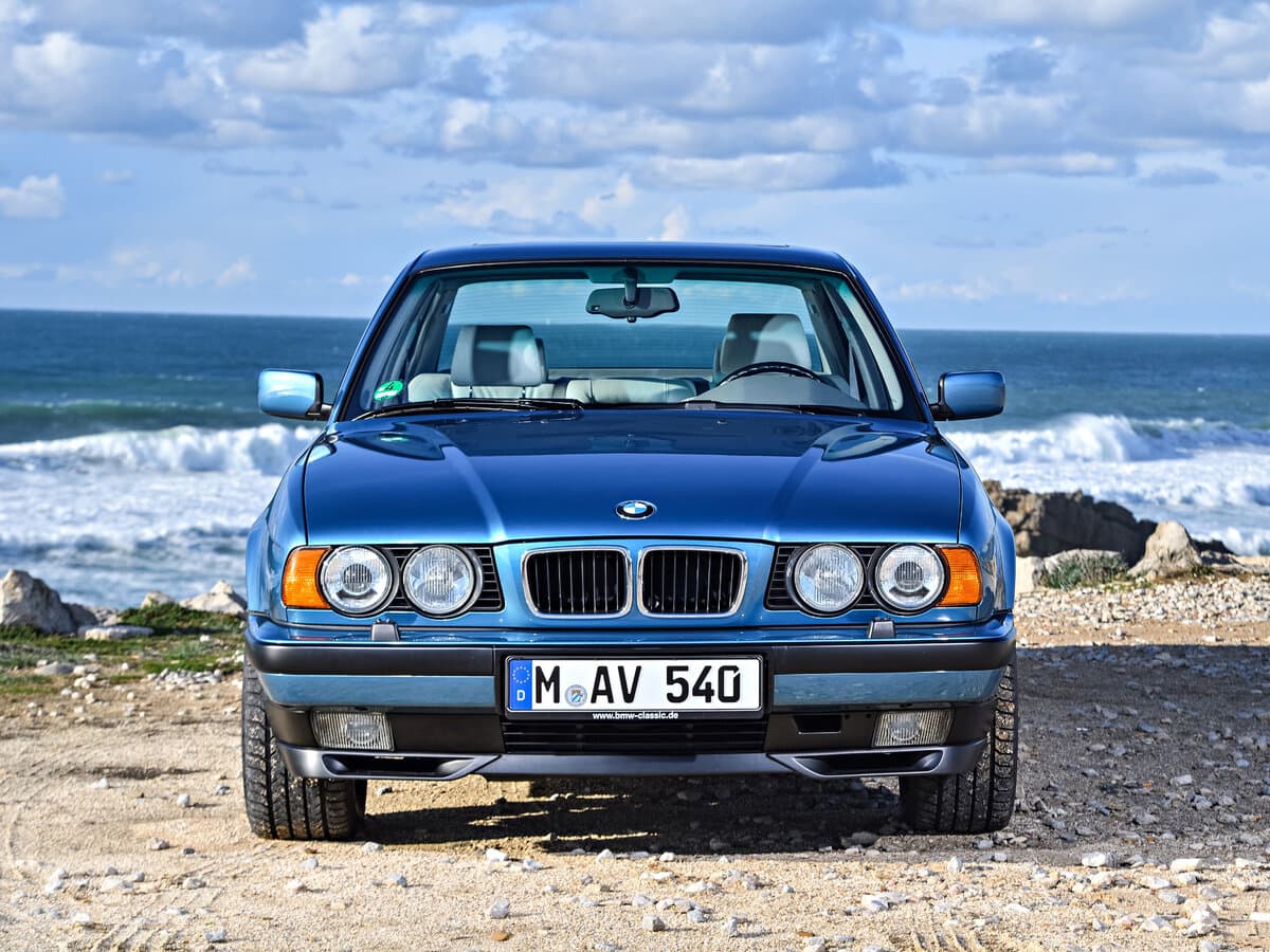 BMW 5 seriyası III (E34) — Öndən