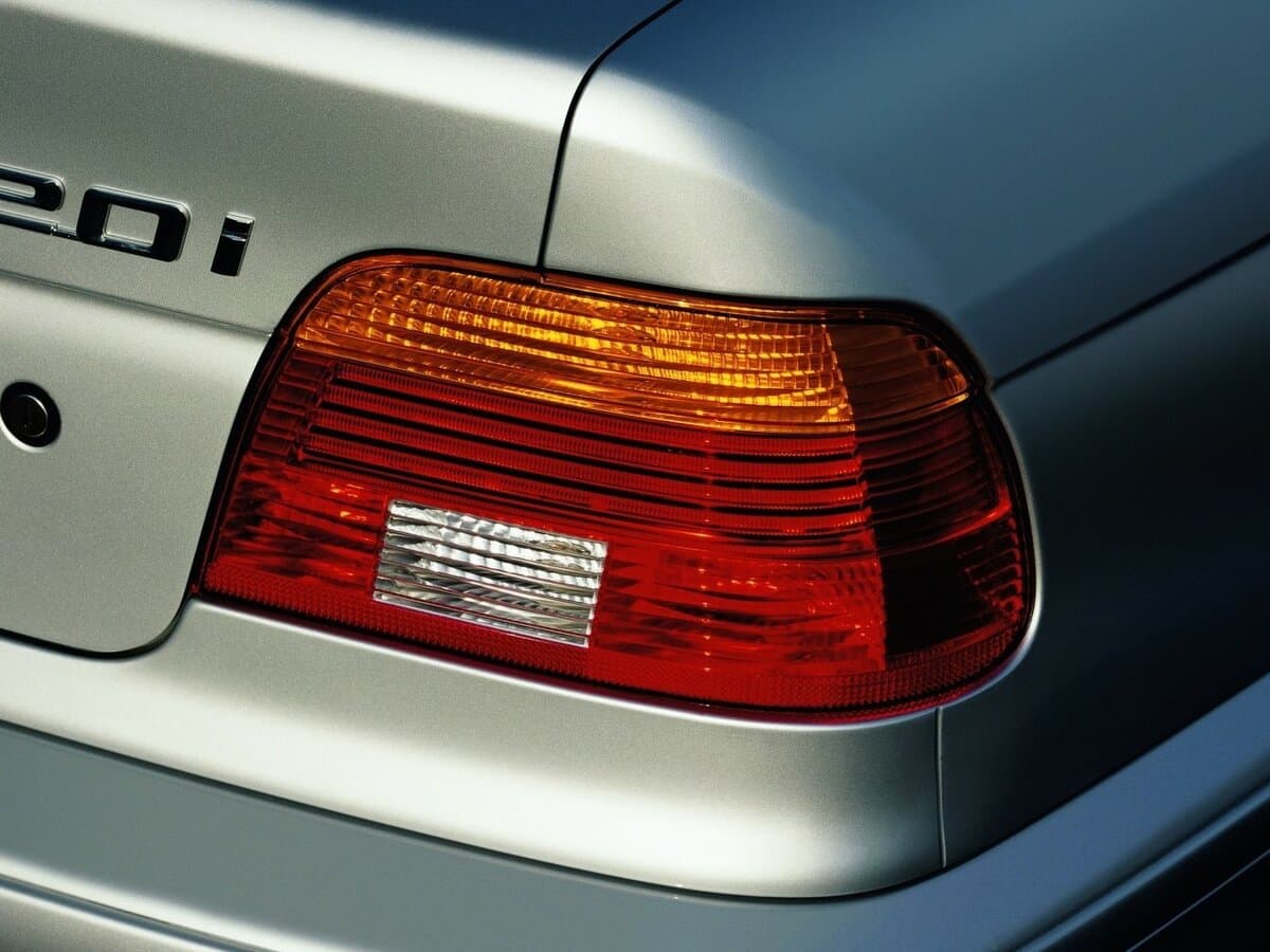BMW 5 seriyası IV (E39) Restayling — Detal