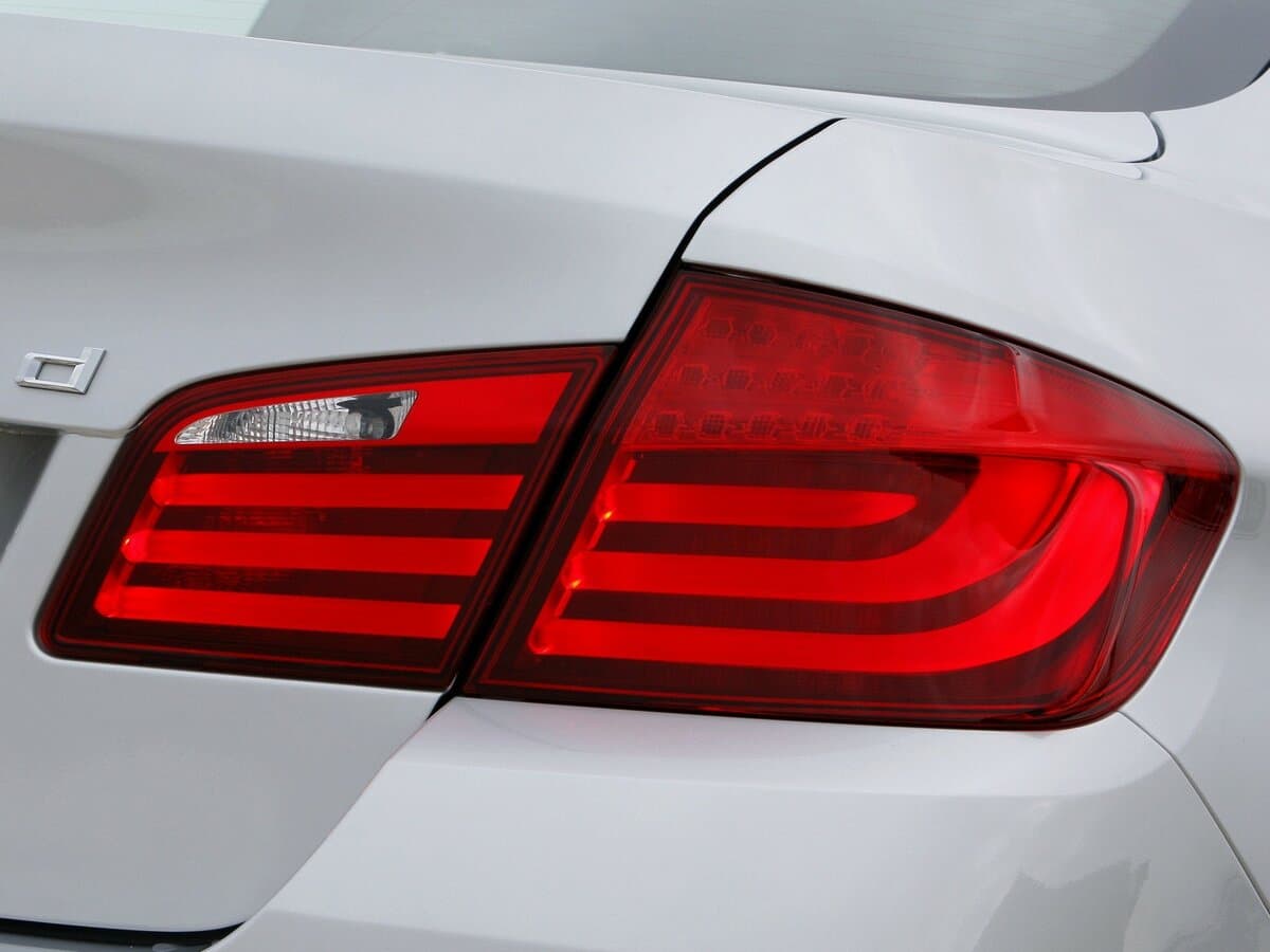 BMW 5 seriyası VI (F10/F11/F07) — Detal