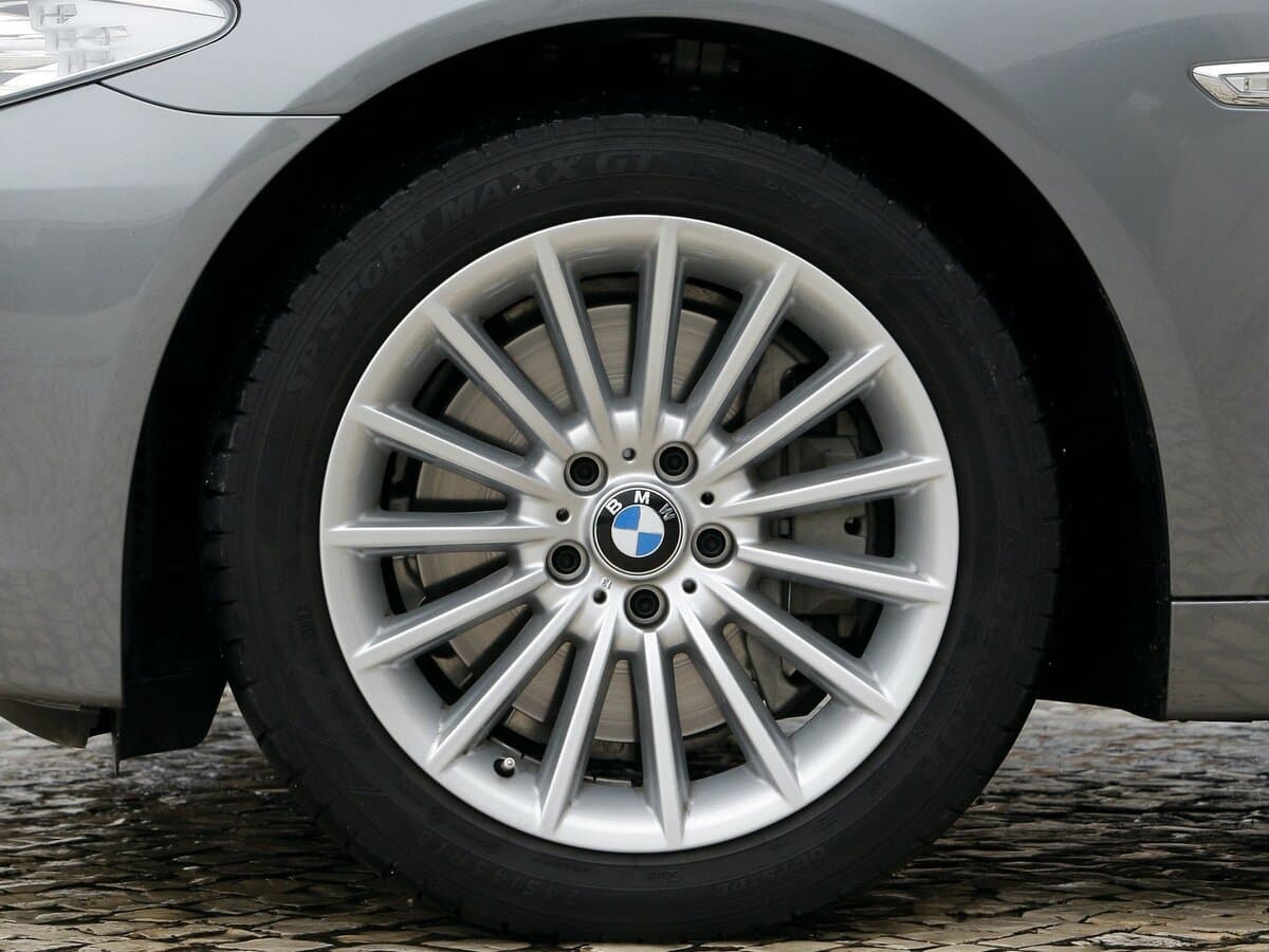 BMW 5 seriyası VI (F10/F11/F07) — Təkər