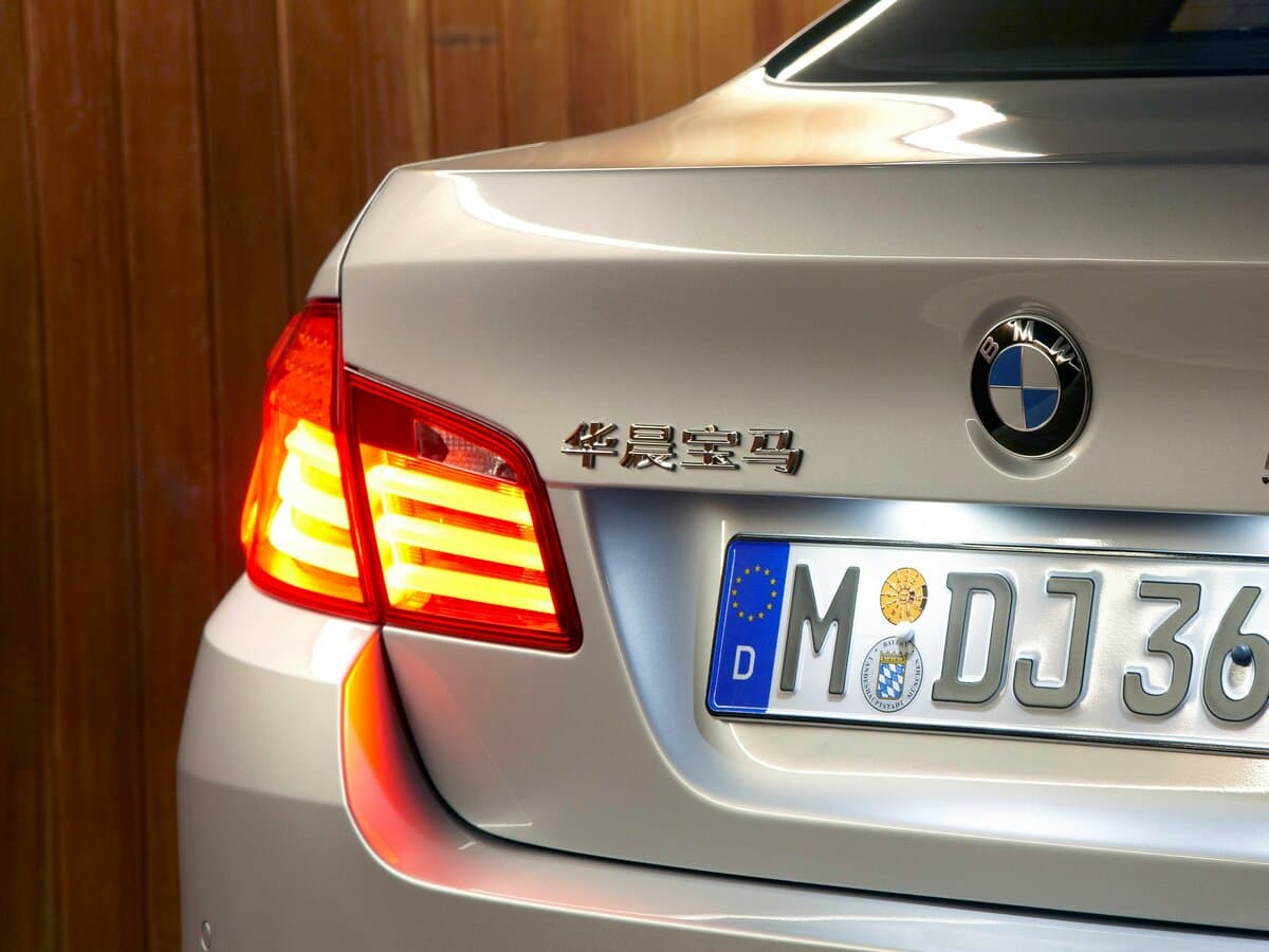 BMW 5 seriyası VI (F10/F11/F07) — Detal