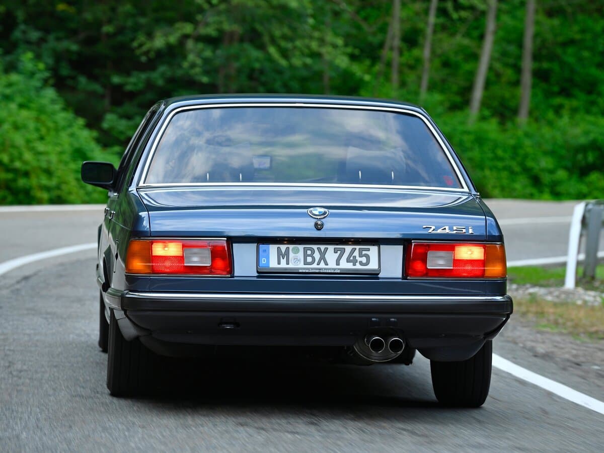 BMW 7 seriyası I (E23) Restayling — Arxadan