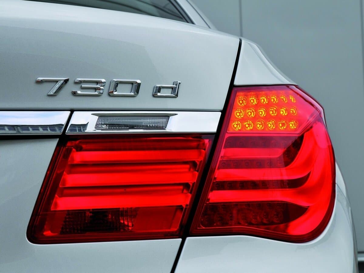 BMW 7 seriyası V (F01/F02/F04) — Detal