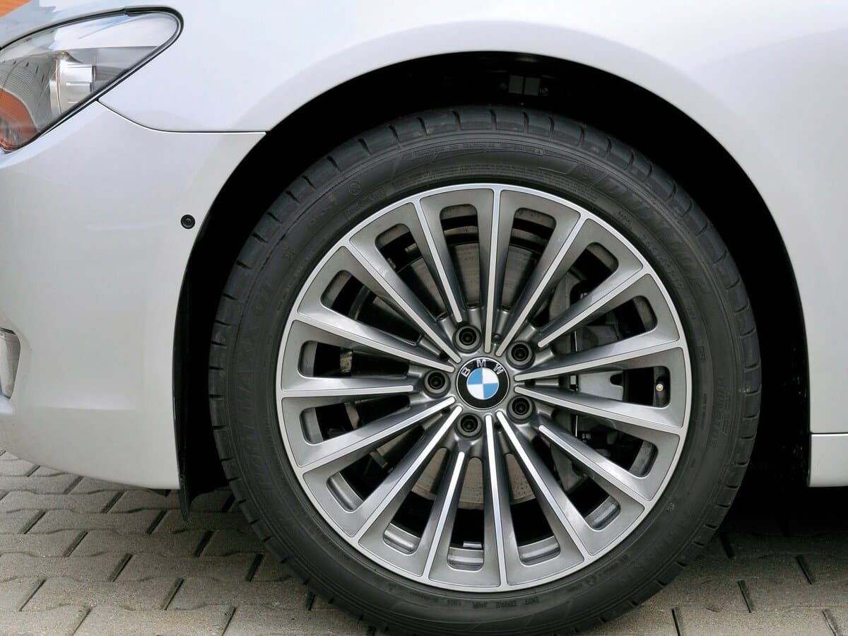 BMW 7 seriyası V (F01/F02/F04) — Təkər
