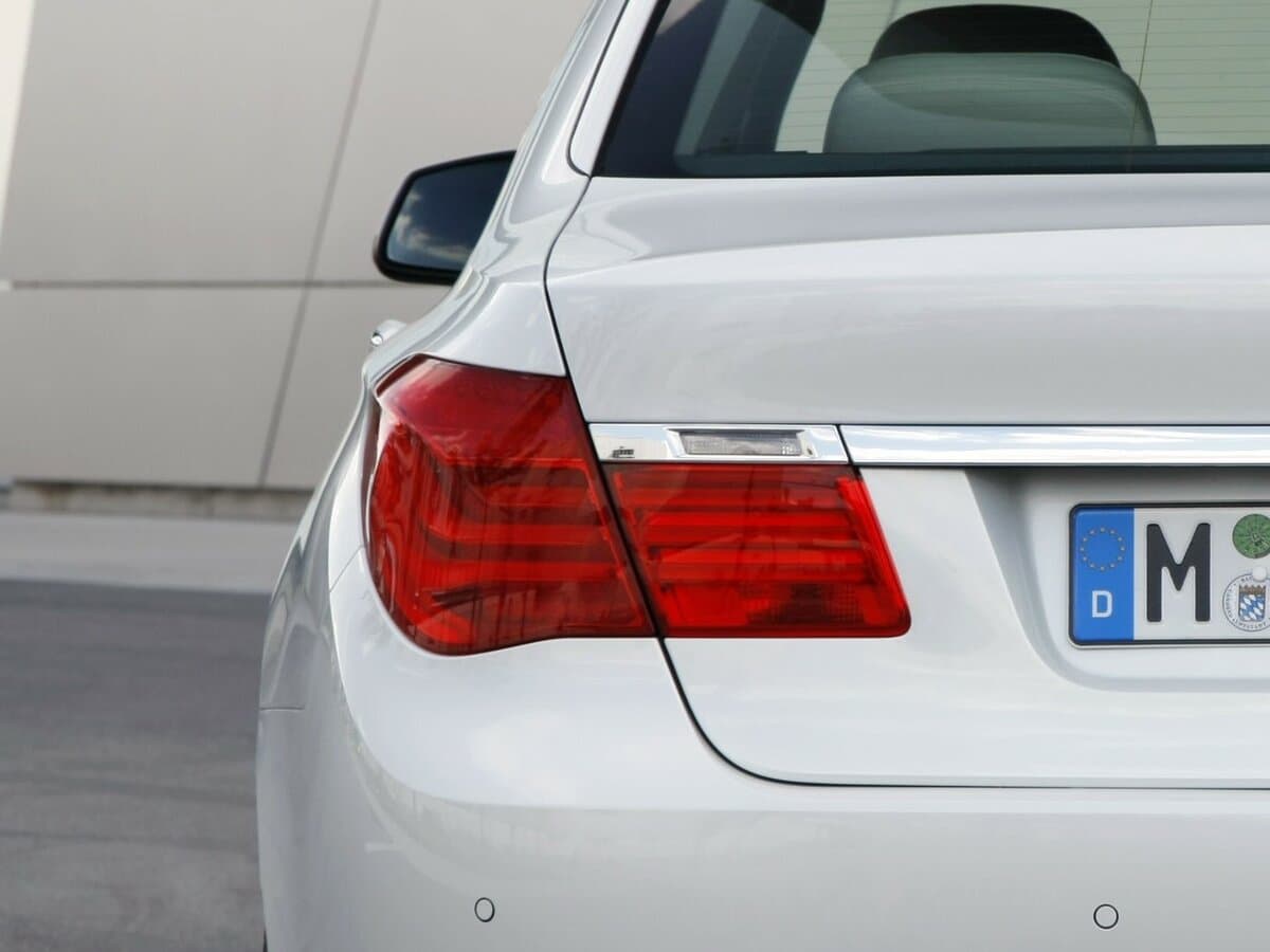 BMW 7 seriyası V (F01/F02/F04) — Detal