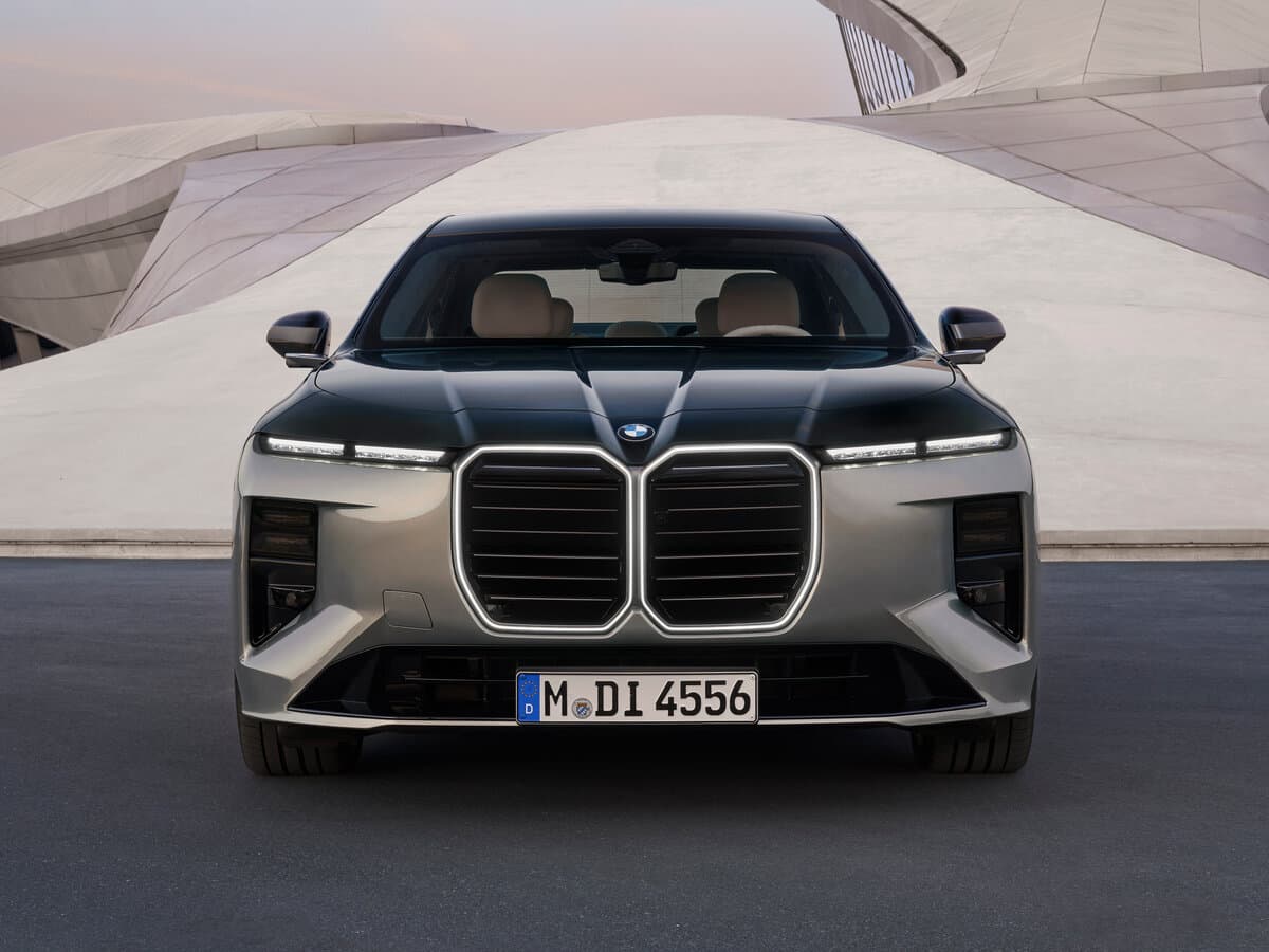 BMW 7 seriyası VII (G70) Restayling — Öndən