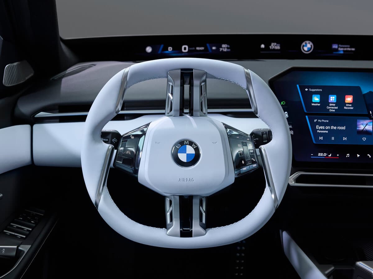 BMW i3 NA0 — Sükan