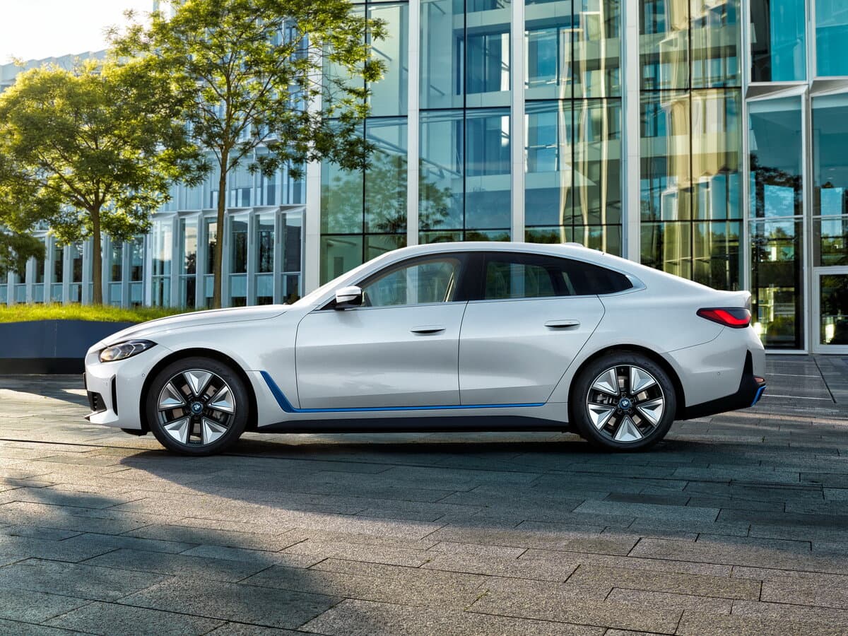 BMW i4 G26 — Yandan