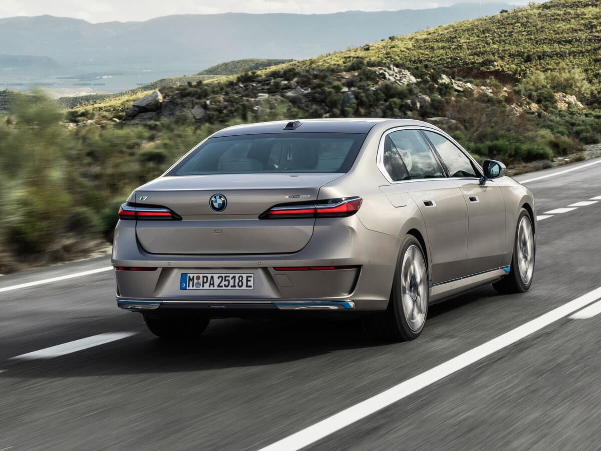 BMW i7 I (G70) — Arxadan