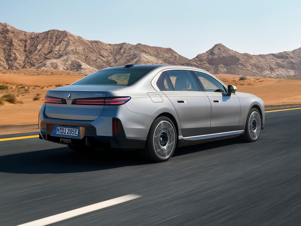 BMW i7 I (G70) Restayling — 3/4 arxadan