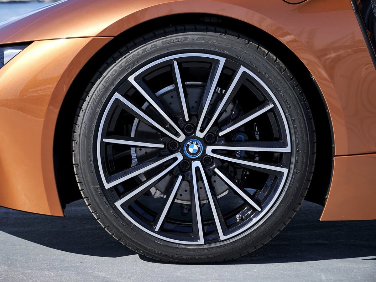 BMW i8 I Restayling — Təkər