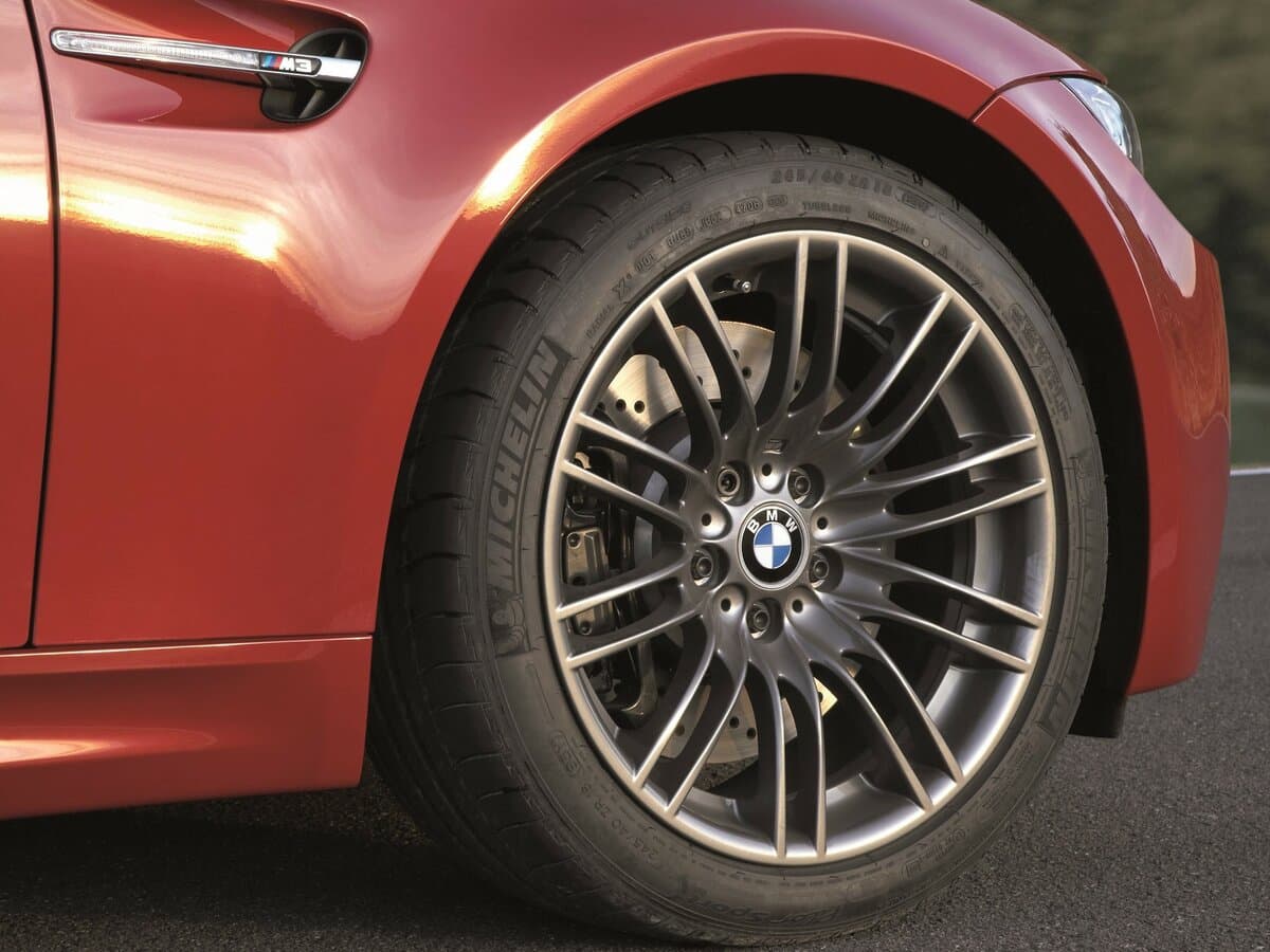 BMW M3 IV (E90) — Təkər