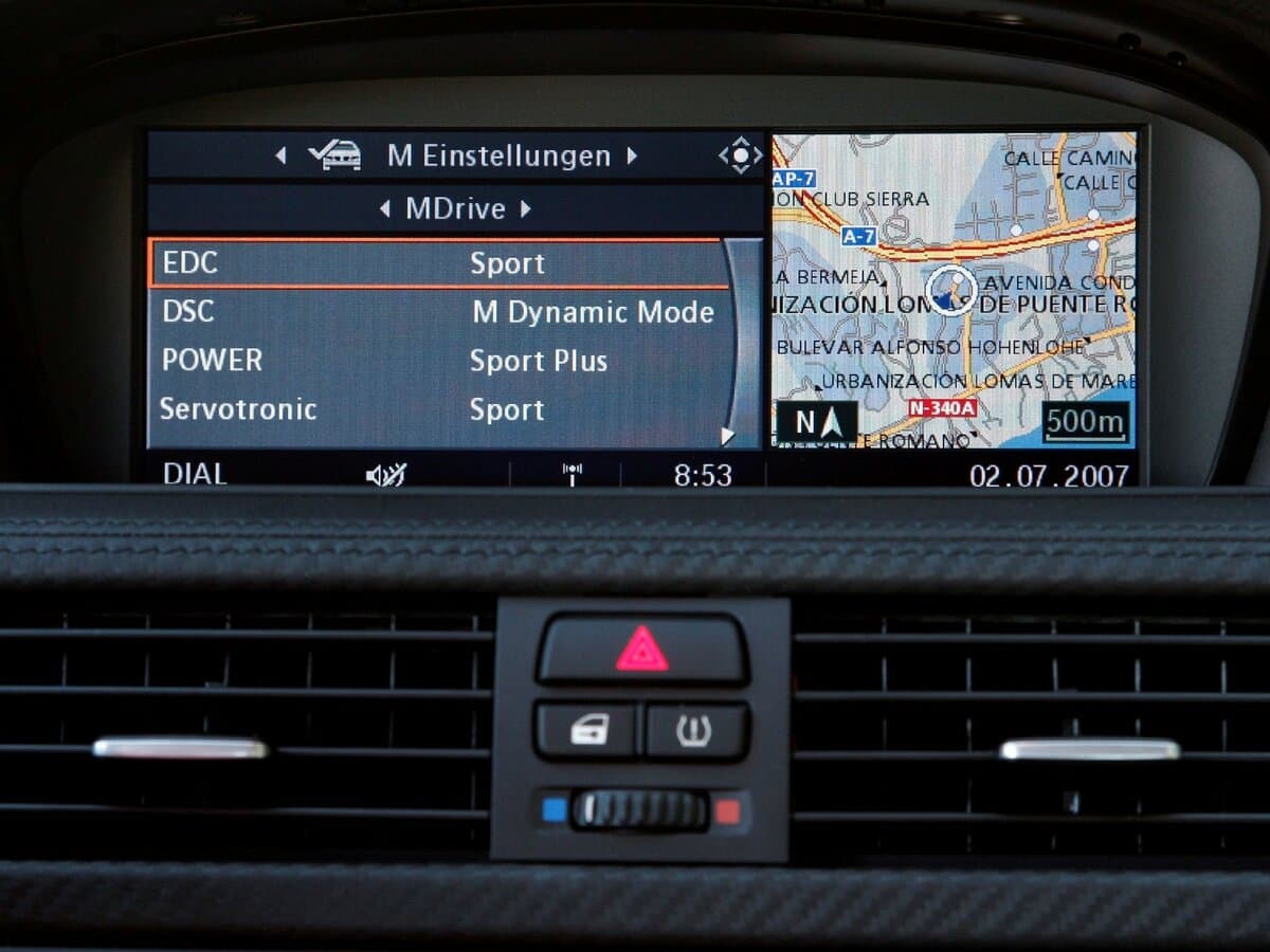 BMW M3 IV (E90) — Salon, arxadan