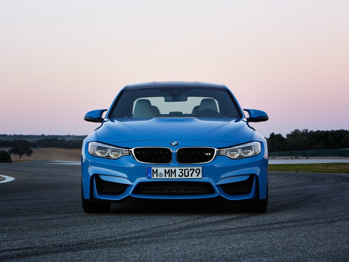 BMW M3 V (F80) — Öndən