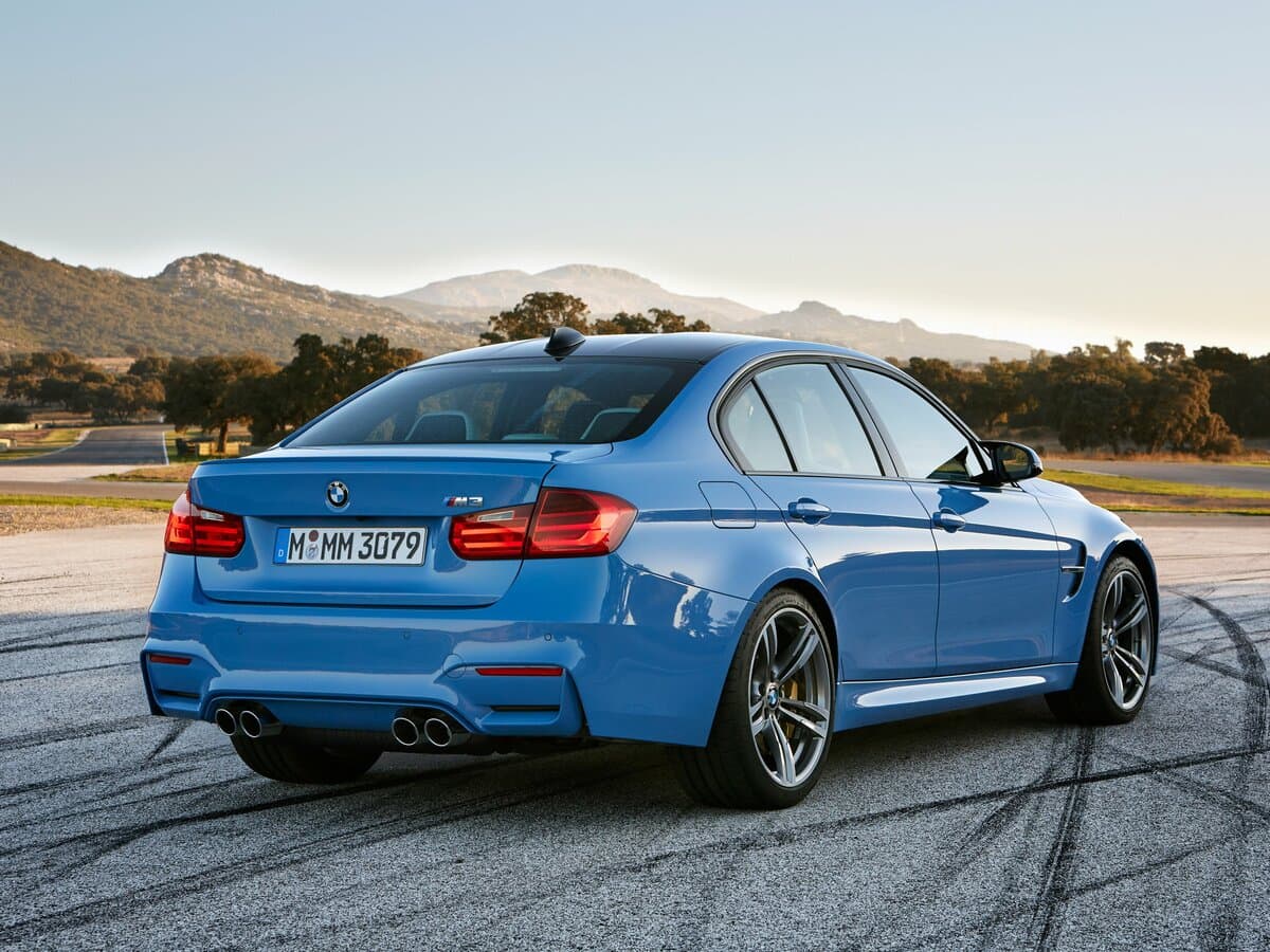 BMW M3 V (F80) — 3/4 arxadan
