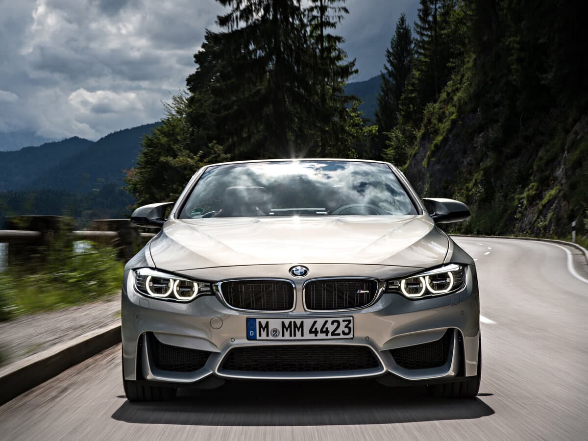 BMW M4 F82/F83 — Öndən