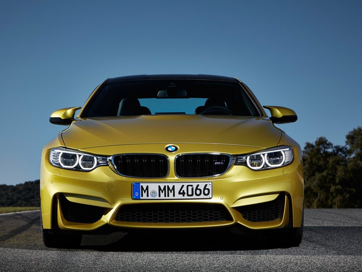 BMW M4 F82/F83 — Öndən