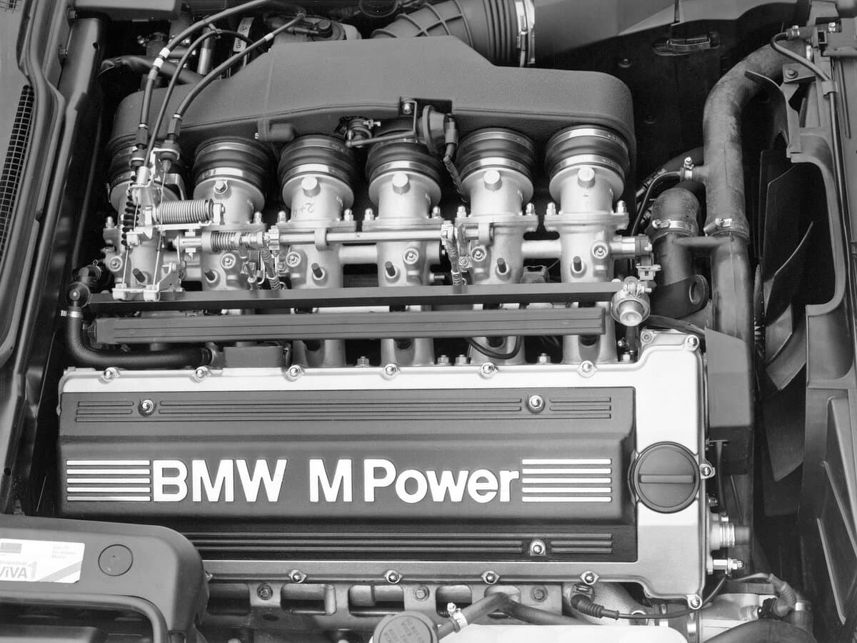 BMW M5 II (E34) — Salon, öndən