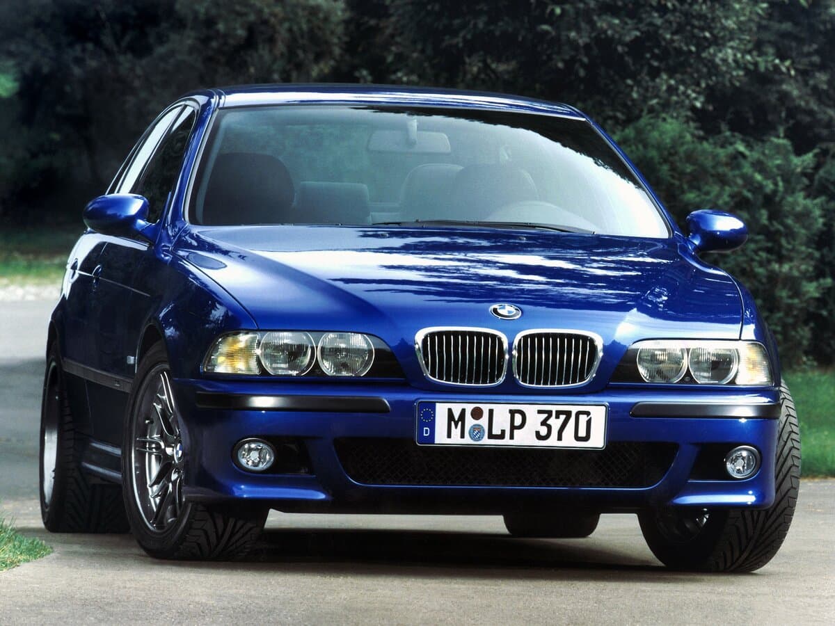 BMW M5 III (E39) — Öndən