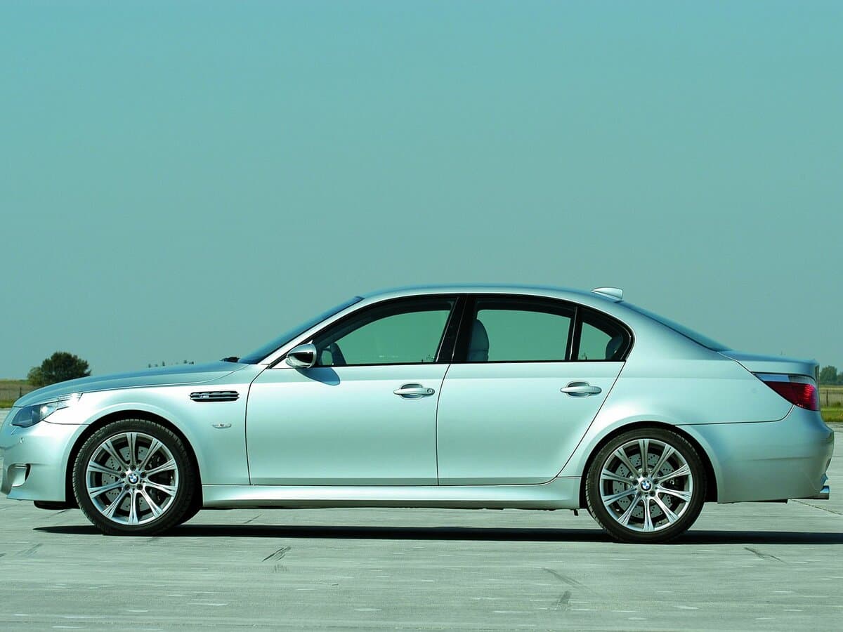 BMW M5 IV (E60/E61) — Yandan