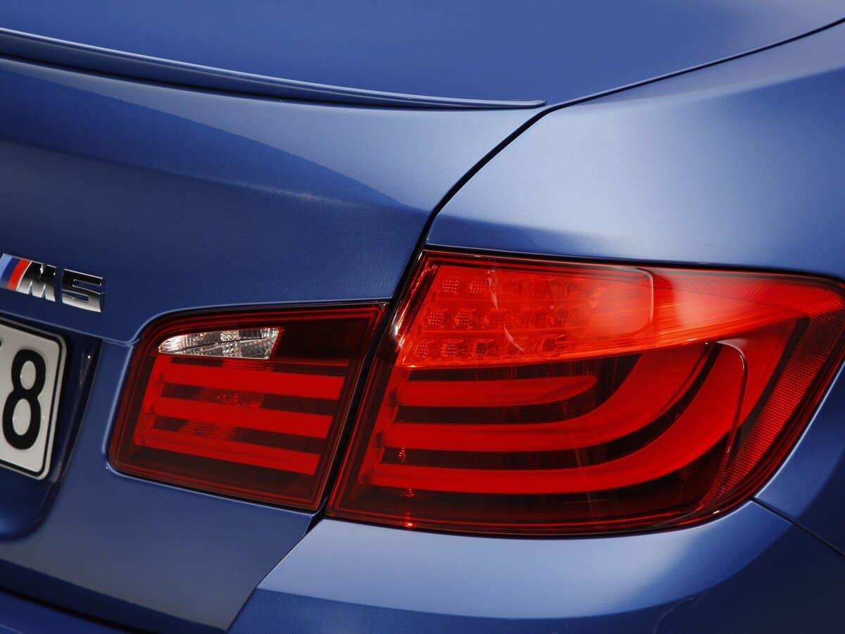 BMW M5 V (F10) — Detal