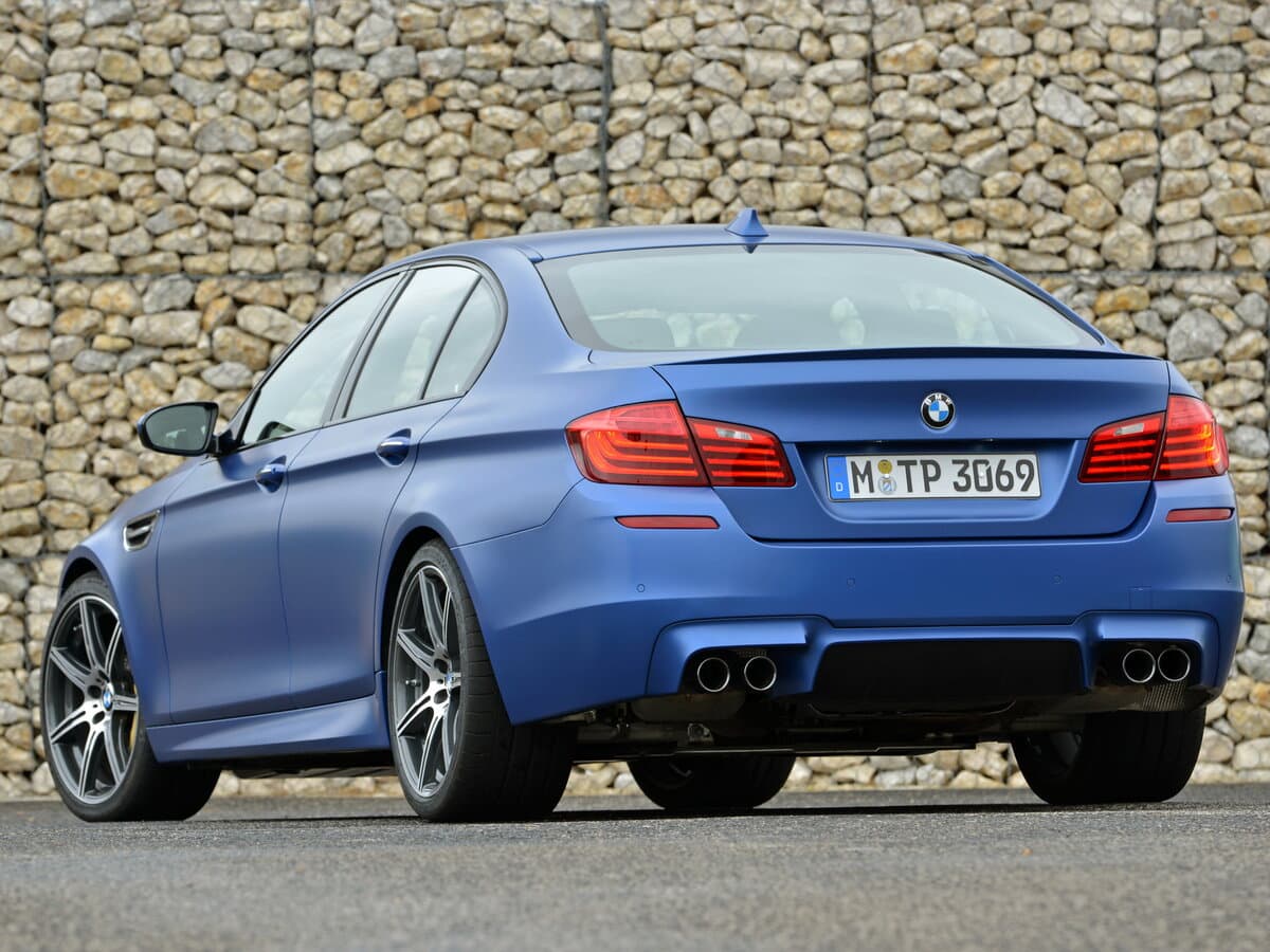 BMW M5 V (F10) Restayling — 3/4 arxadan