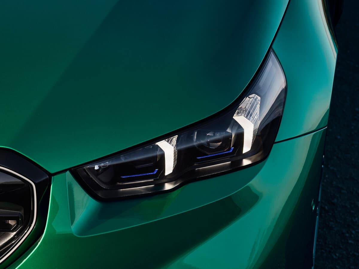 BMW M5 VII (G90) — Fara