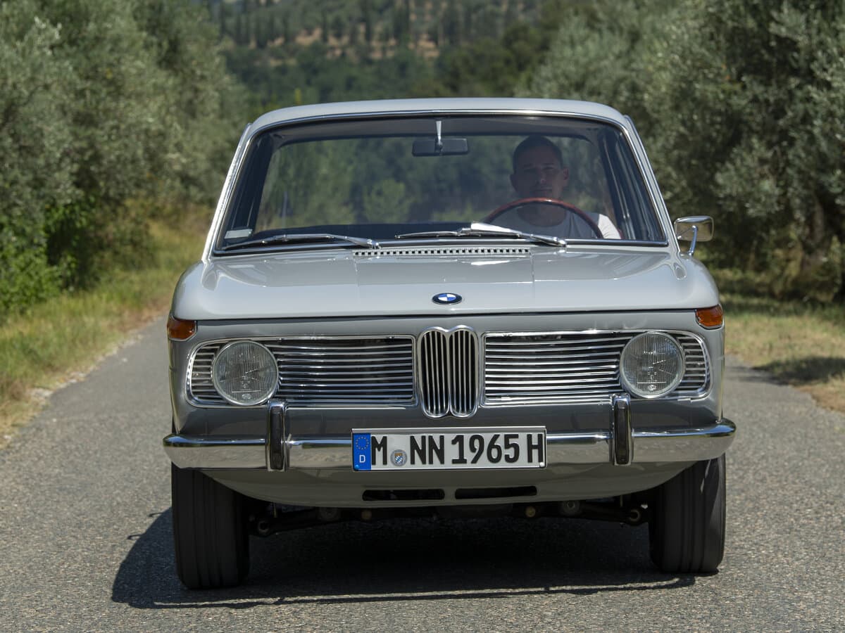 BMW New Class 1800 — Öndən