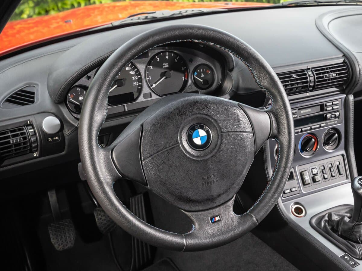 BMW Z3 I — Sükan
