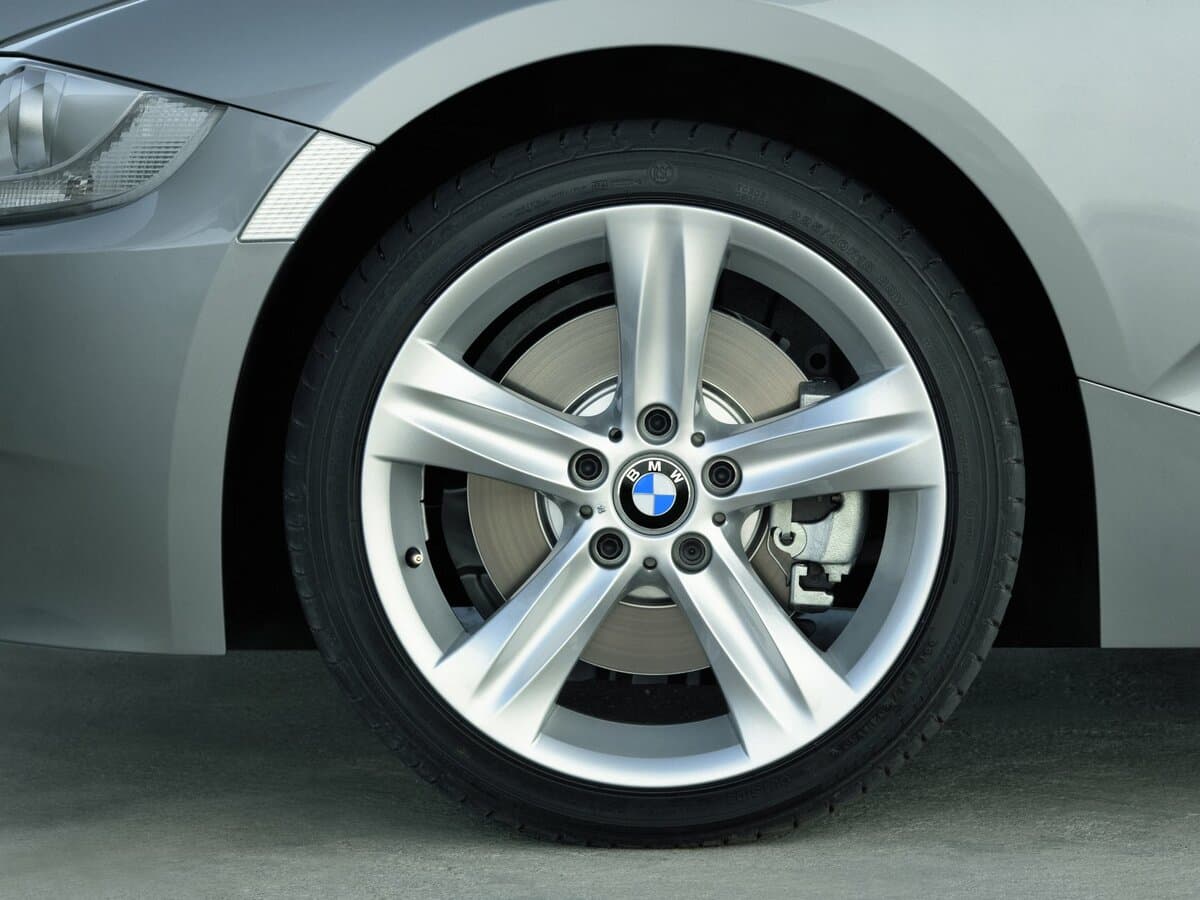 BMW Z4 I (E85/E86) Restayling — Təkər