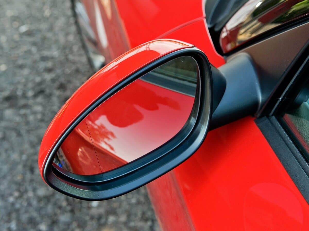BMW Z4 II (E89) — Yan güzgü