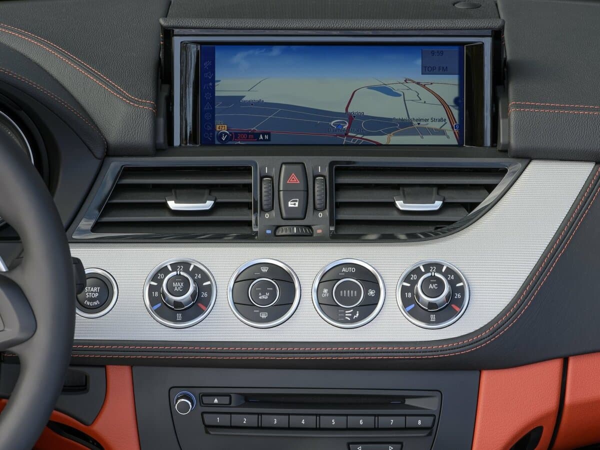 BMW Z4 II (E89) Restayling — Salon, öndən