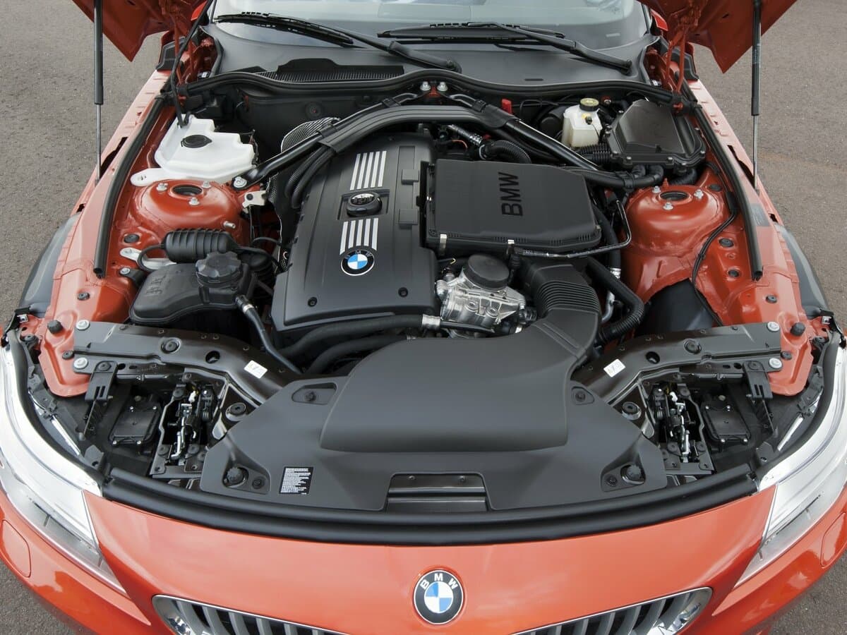 BMW Z4 II (E89) Restayling — Salon, arxadan