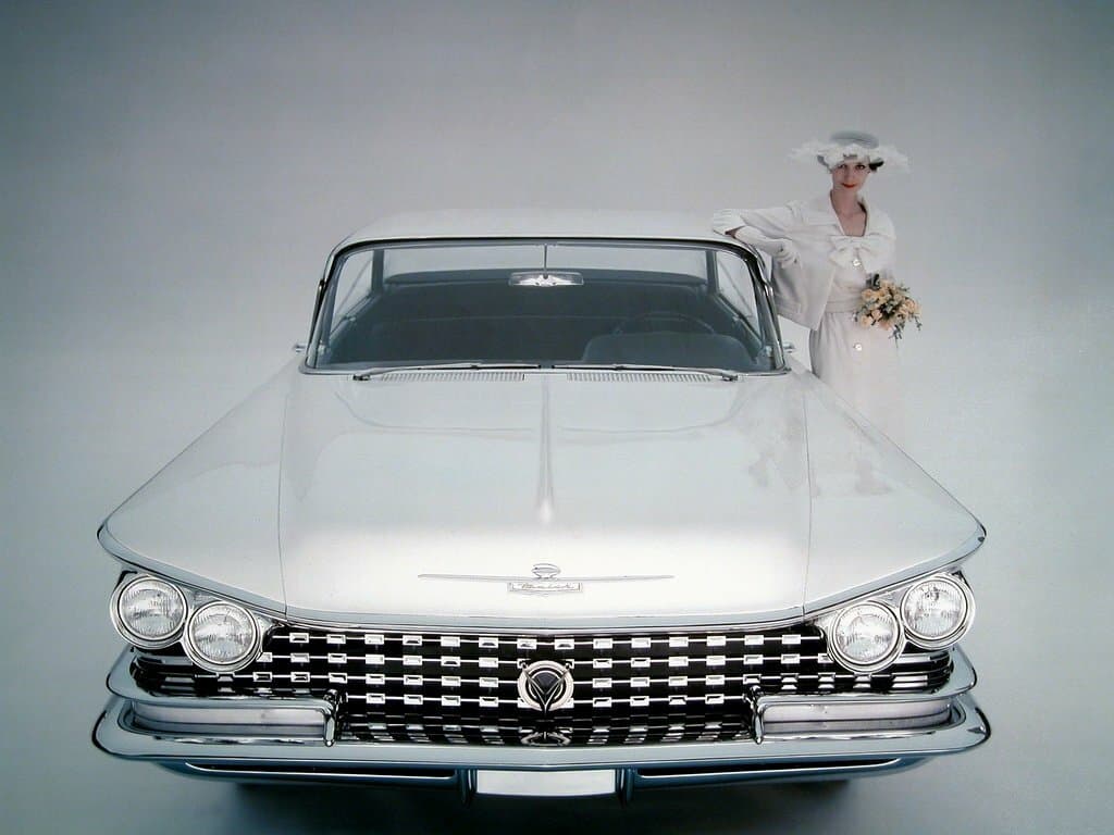 Buick Electra I — öndən görünüş