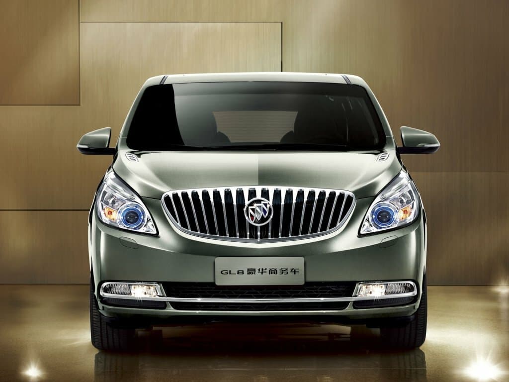 Buick GL8 II — Öndən