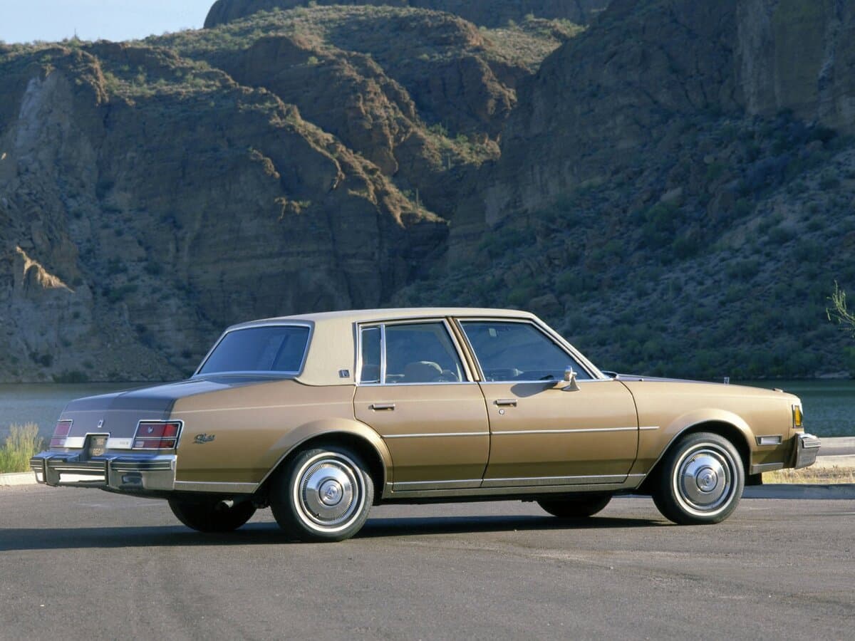 Buick Regal II — 3/4 arxadan