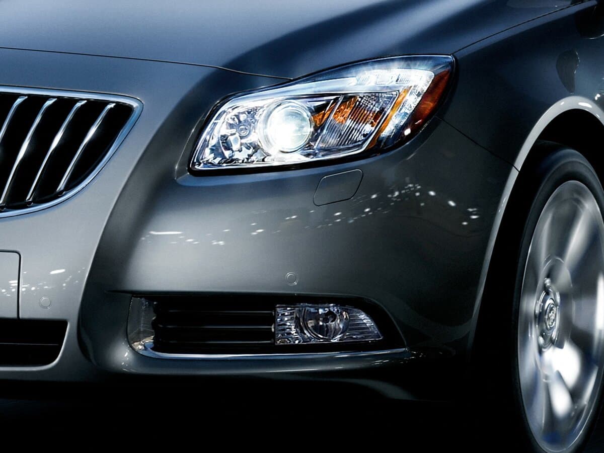 Buick Regal V — Fara