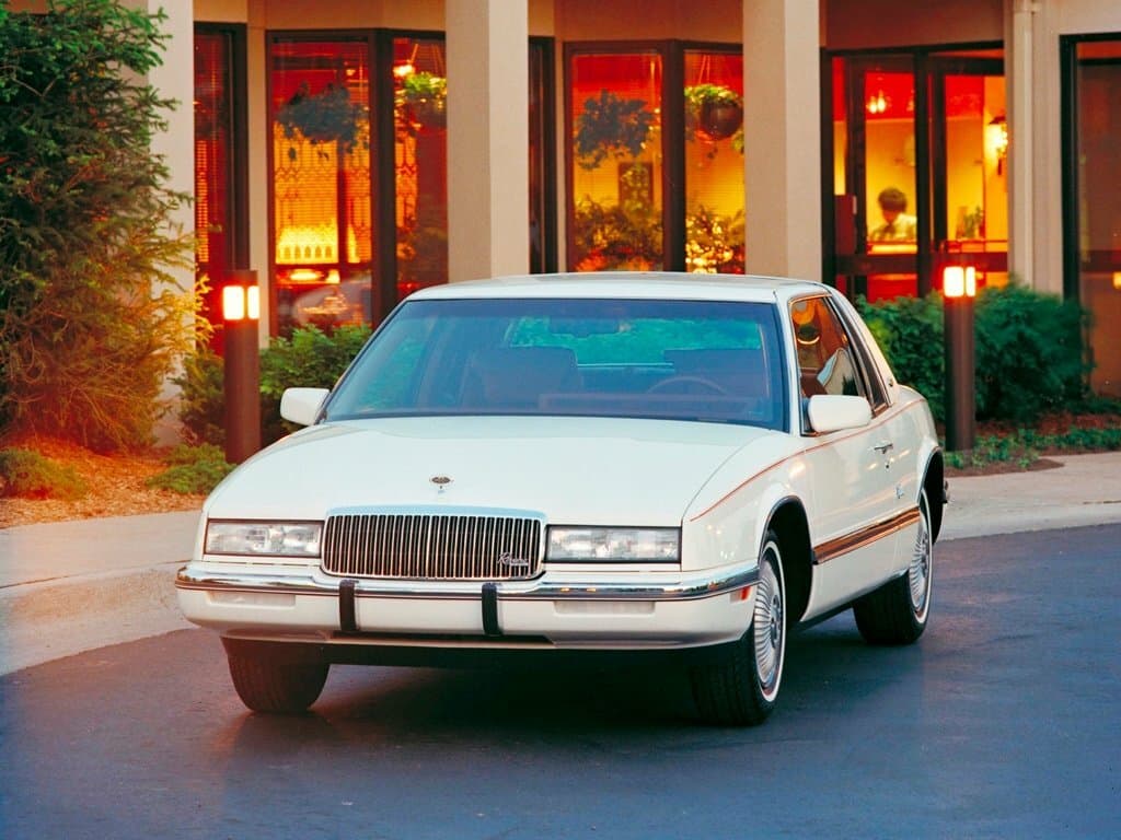 Buick Riviera VII — Öndən